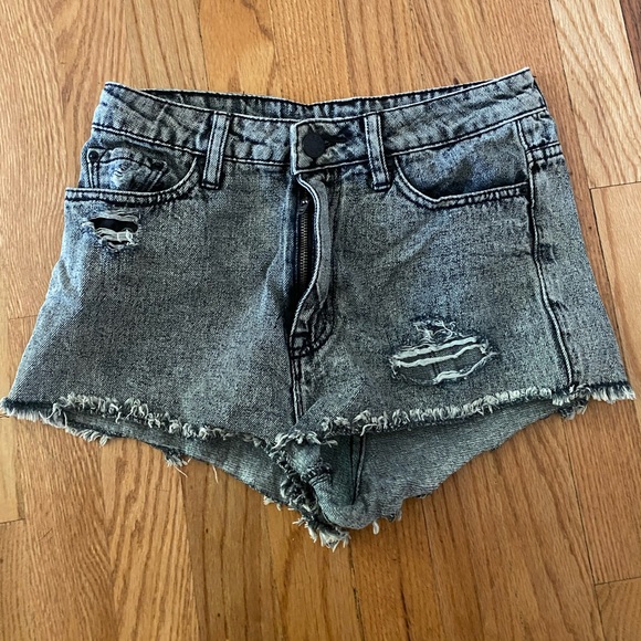 BDG jean shorts size 26 - Picture 1 of 5